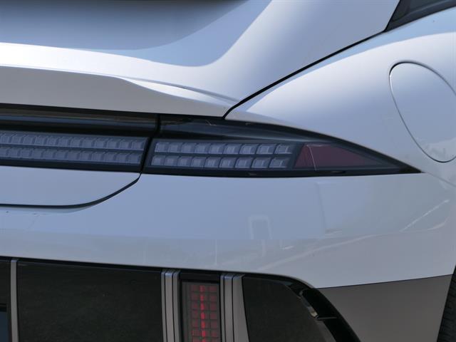 2025 Hyundai IONIQ 6 SE