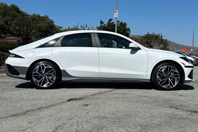 2025 Hyundai IONIQ 6 SEL
