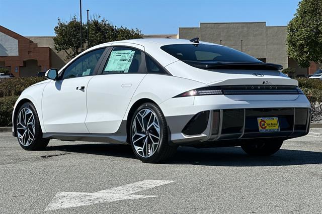 2025 Hyundai IONIQ 6 SEL