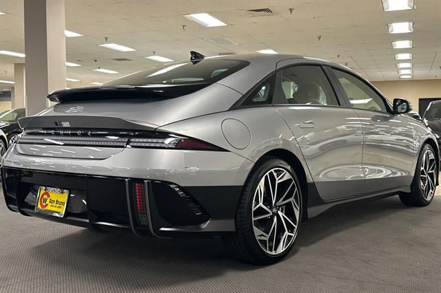 2025 Hyundai IONIQ 6 SEL