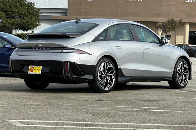 2025 Hyundai IONIQ 6 SEL