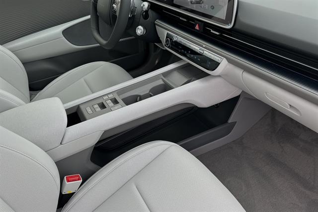 2025 Hyundai IONIQ 6 SEL