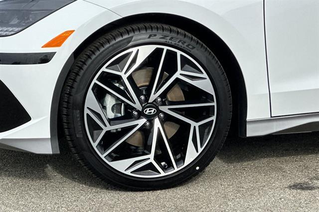 2025 Hyundai IONIQ 6 SEL