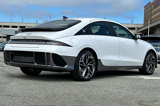 2025 Hyundai IONIQ 6 SEL
