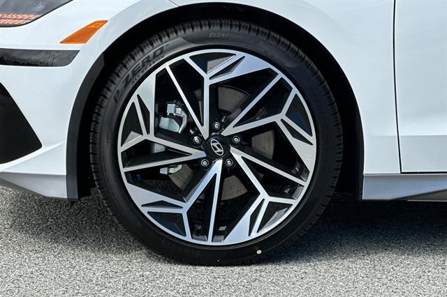 2025 Hyundai IONIQ 6 SEL