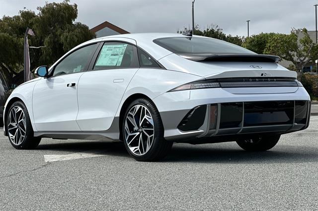 2025 Hyundai IONIQ 6 SEL