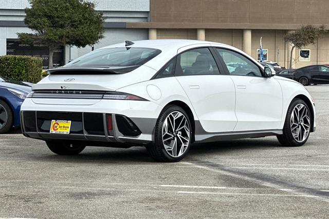 2025 Hyundai IONIQ 6 SEL