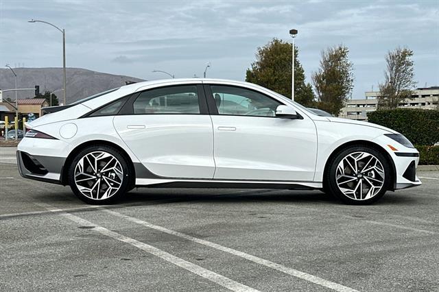 2025 Hyundai IONIQ 6 SEL