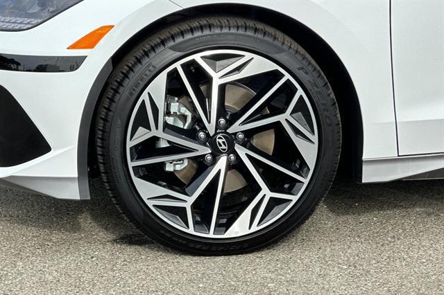 2025 Hyundai IONIQ 6 SEL