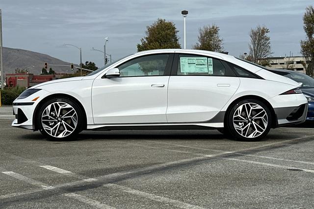 2025 Hyundai IONIQ 6 SEL