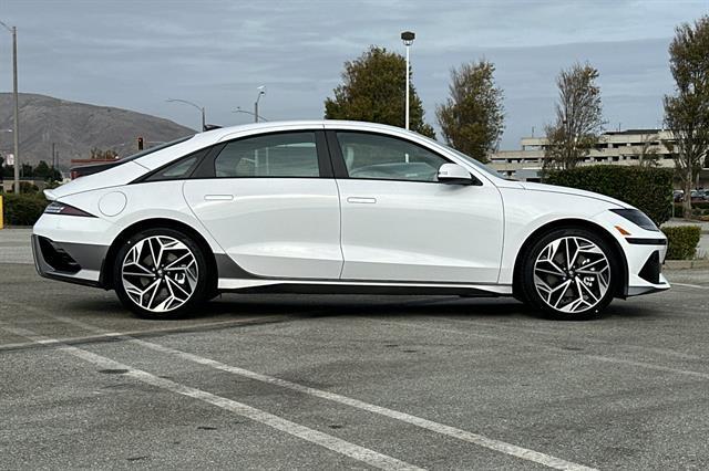2025 Hyundai IONIQ 6 SEL