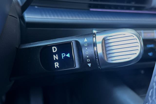 2025 Hyundai IONIQ 6 SEL