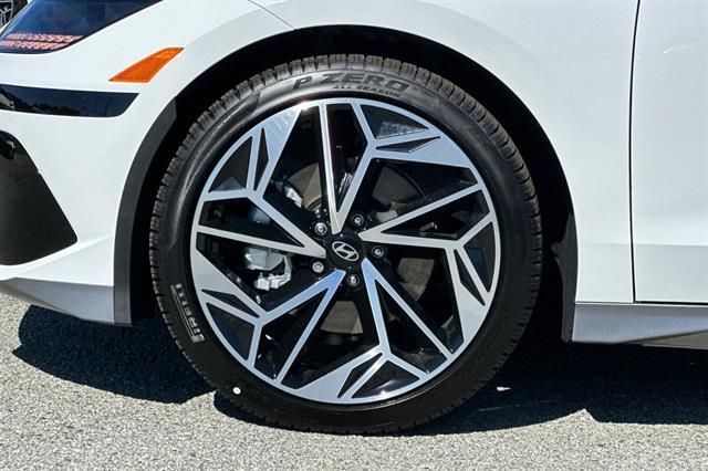 2025 Hyundai IONIQ 6 SEL