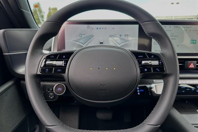 2025 Hyundai IONIQ 6 SEL