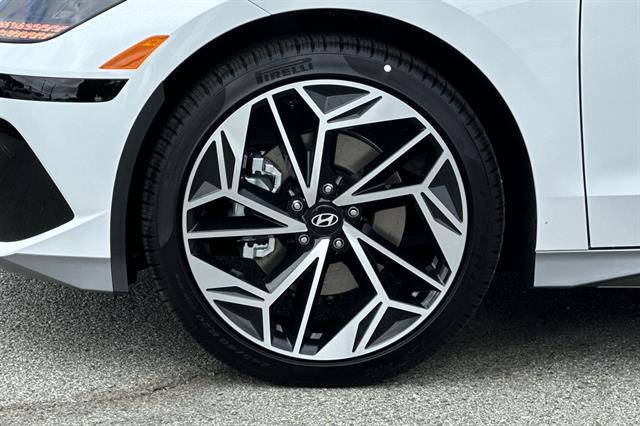 2025 Hyundai IONIQ 6 SEL