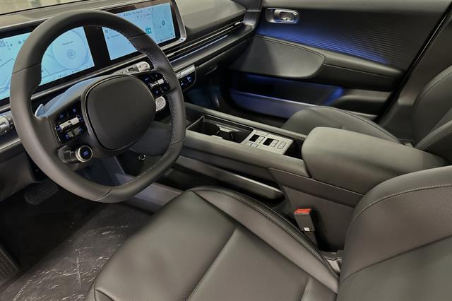 2025 Hyundai IONIQ 6 SEL
