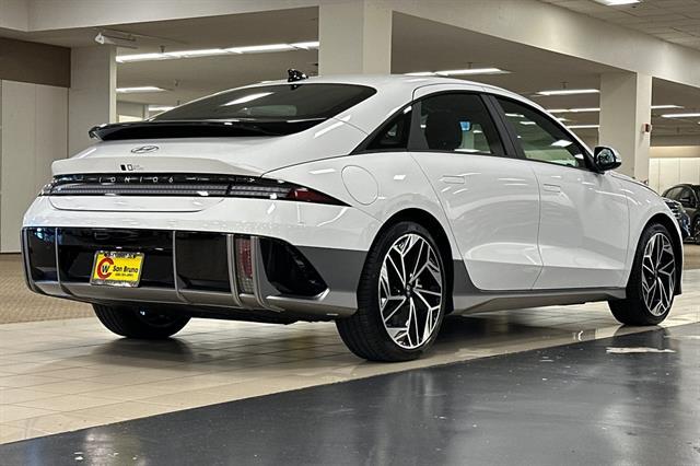 2025 Hyundai IONIQ 6 SEL