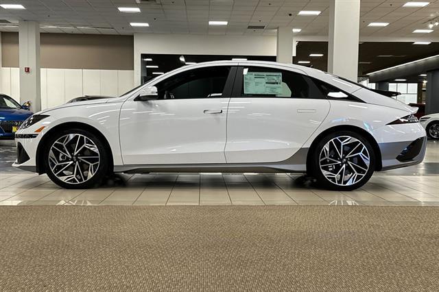 2025 Hyundai IONIQ 6 SEL