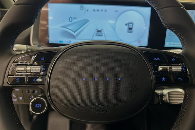 2025 Hyundai IONIQ 6 SEL