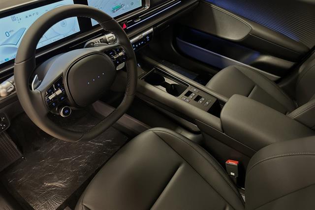 2025 Hyundai IONIQ 6 SEL
