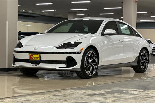 2025 Hyundai IONIQ 6 SEL