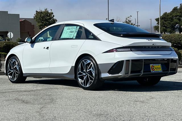 2025 Hyundai IONIQ 6 SEL