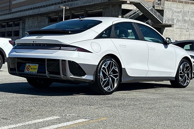 2025 Hyundai IONIQ 6 SEL