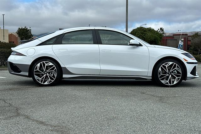 2025 Hyundai IONIQ 6 SEL