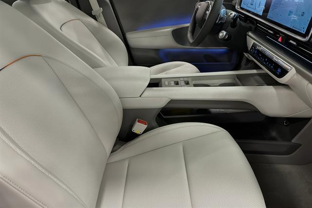 2025 Hyundai IONIQ 6 SEL