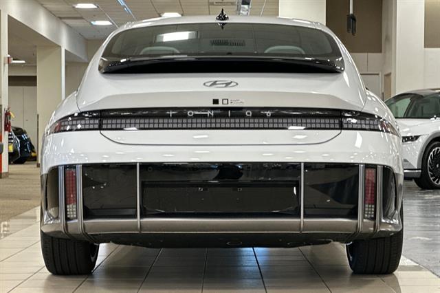 2025 Hyundai IONIQ 6 SEL