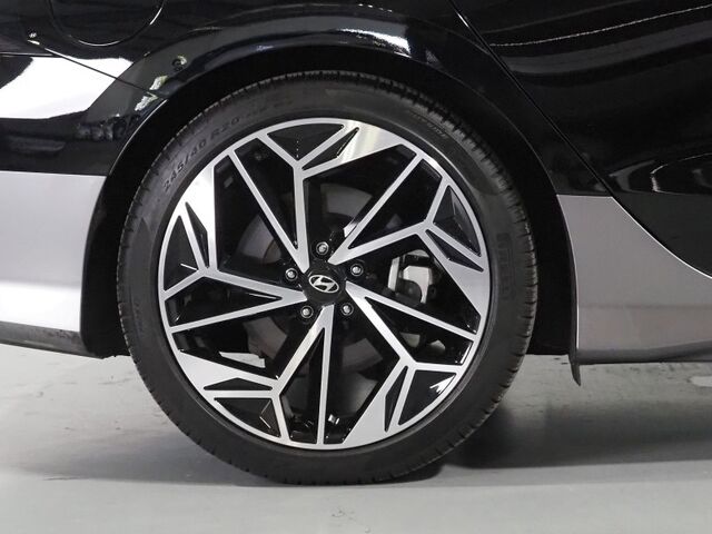 2025 Hyundai IONIQ 6 SEL *NAVIGATION, ADAPTIVE CRUISE, SAFETY ALERTS, BACKUP-CAMERA, DIGITAL COCKPIT, HEATED SEATS, 20 INCH WHEELS, HARMAN/KARDON, WIRELESS CHARGING, APPLE CARPLAY Round Rock TX