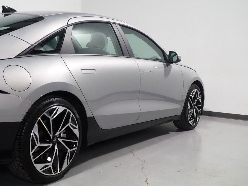 2025 Hyundai IONIQ 6 SEL *NAVIGATION, ADAPTIVE CRUISE, SAFETY ALERTS, BACKUP-CAMERA, DIGITAL COCKPIT, HEATED SEATS, 20 INCH WHEELS, WIRELESS CHARGING, ANDROID & APPLE Round Rock TX