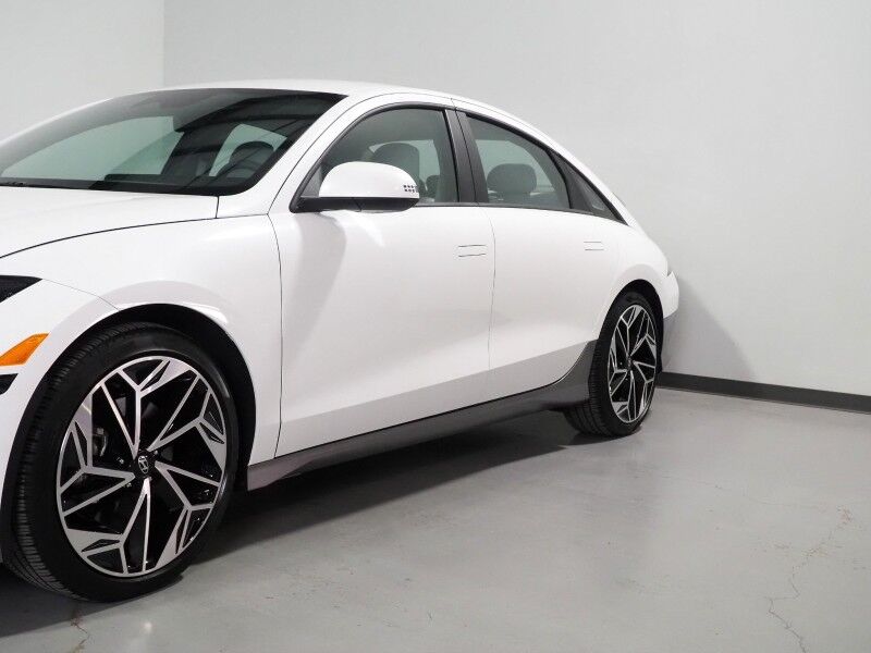 2025 Hyundai IONIQ 6 SEL *NAVIGATION, ADAPTIVE CRUISE, SAFETY ALERTS, BACKUP-CAMERA, DIGITAL COCKPIT, HEATED SEATS, 20 INCH WHEELS, WIRELESS CHARGING, ANDROID & APPLE Round Rock TX