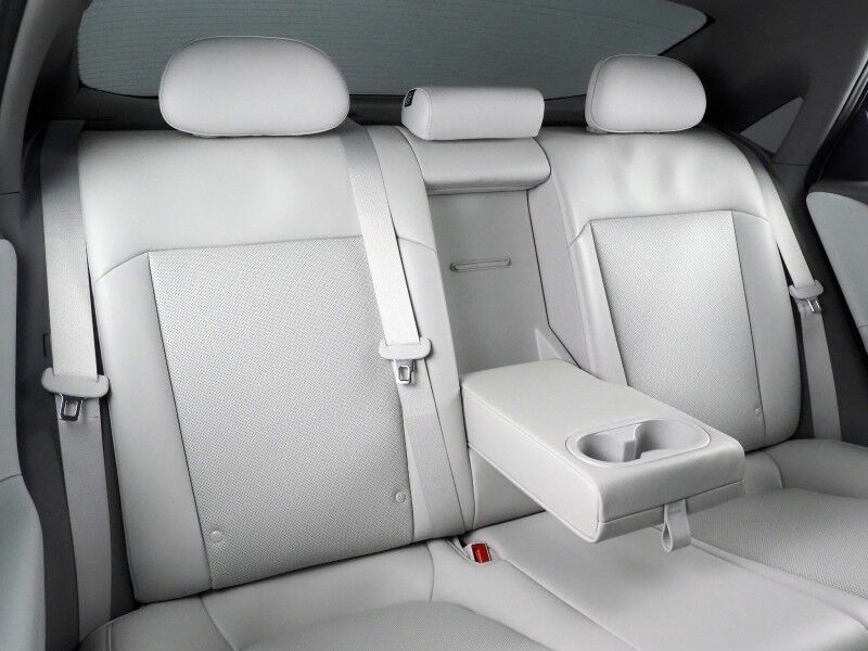 2025 Hyundai IONIQ 6 SEL *NAVIGATION, ADAPTIVE CRUISE, SAFETY ALERTS, BACKUP-CAMERA, DIGITAL COCKPIT, HEATED SEATS, 20 INCH WHEELS, WIRELESS CHARGING, ANDROID & APPLE Round Rock TX