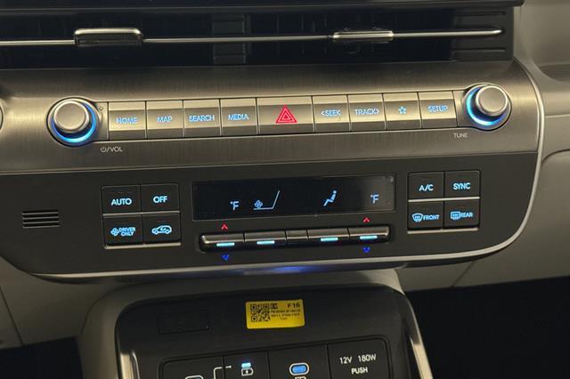 2025 Hyundai Kona Electric SEL