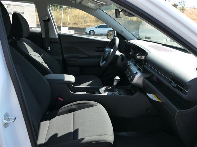 2025 Hyundai Kona SE
