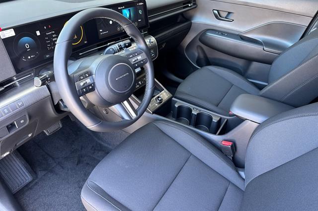 2025 Hyundai Kona SEL Convenience