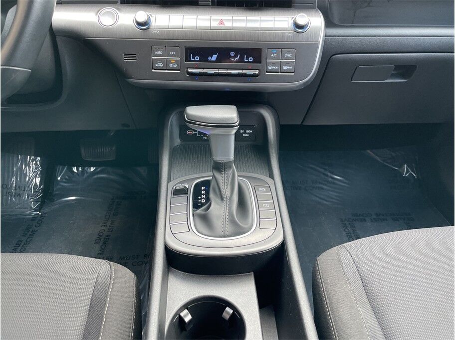2025 Hyundai Kona SEL Sport Utility 4D Port Orchard WA