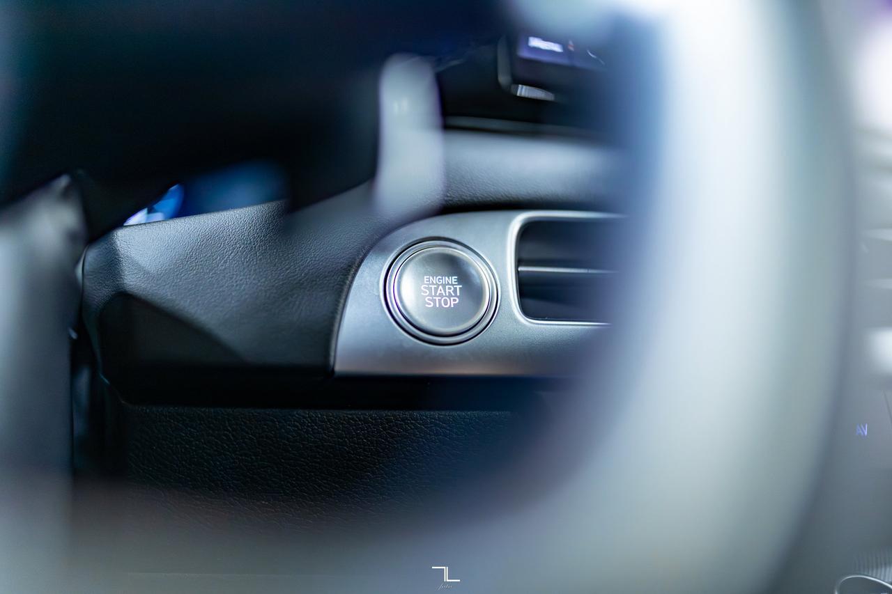 2025 Hyundai Palisade AWD Urban Leather Roof Nav BCam Red Deer AB