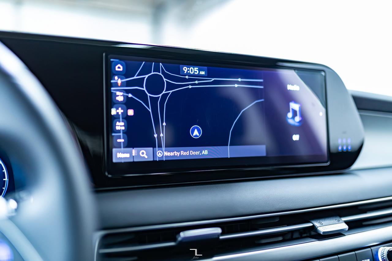 2025 Hyundai Palisade AWD Urban Leather Roof Nav BCam Red Deer AB