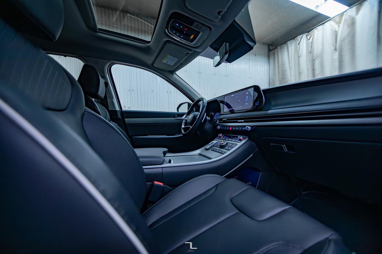 2025 Hyundai Palisade AWD Urban Leather Roof Nav BCam Red Deer AB