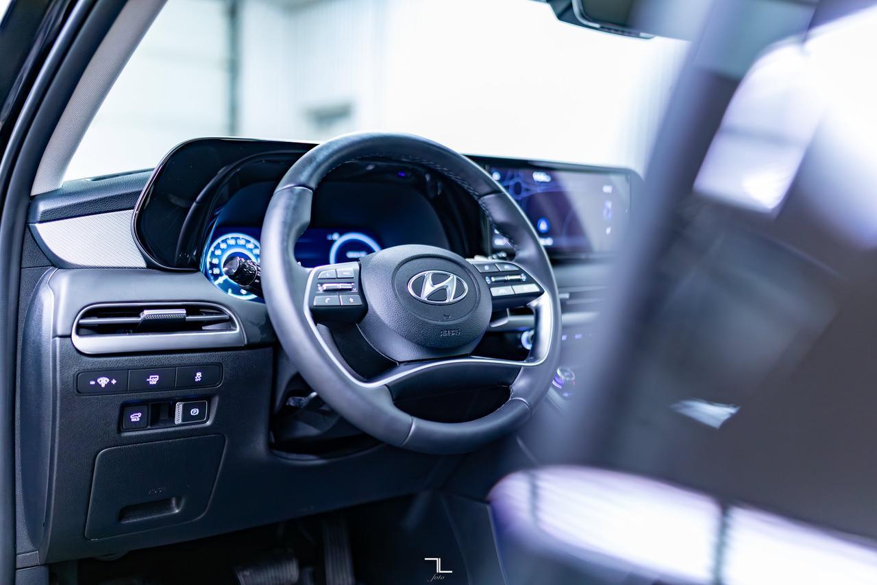 2025 Hyundai Palisade AWD Urban Leather Roof Nav BCam Red Deer AB