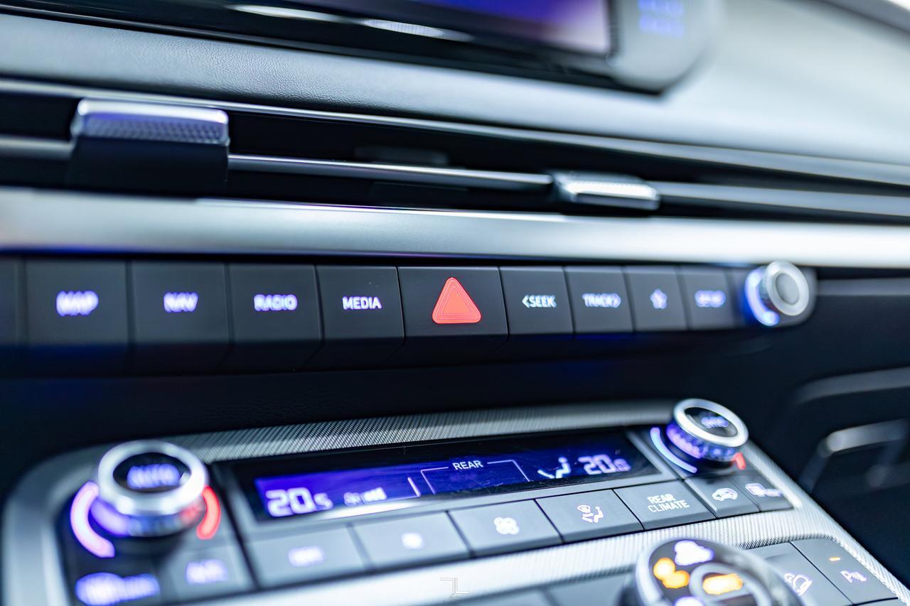 2025 Hyundai Palisade AWD Urban Leather Roof Nav BCam Red Deer AB