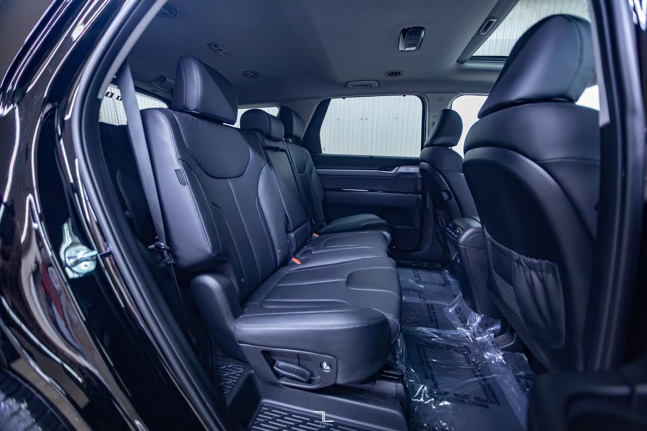 2025 Hyundai Palisade AWD Urban Leather Roof Nav BCam Red Deer AB