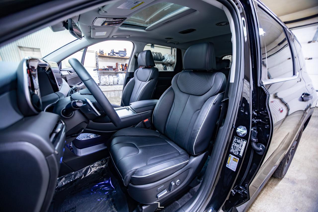 2025 Hyundai Palisade AWD Urban Leather Roof Nav BCam Red Deer AB