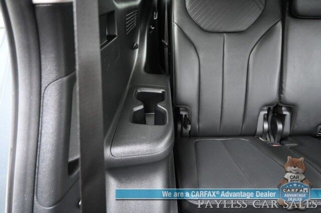 2025 Hyundai Palisade SEL / AWD / Auto Start / Power & Heated Leather Seats / Navigation / Adaptive Cruise / Lane Depart & Blind Spot / Back Up Camera / Rear Parking Sensors / 3rd Row / Seats 7 / Apple CarPlay & Android Auto / 1-Owner Anchorage AK