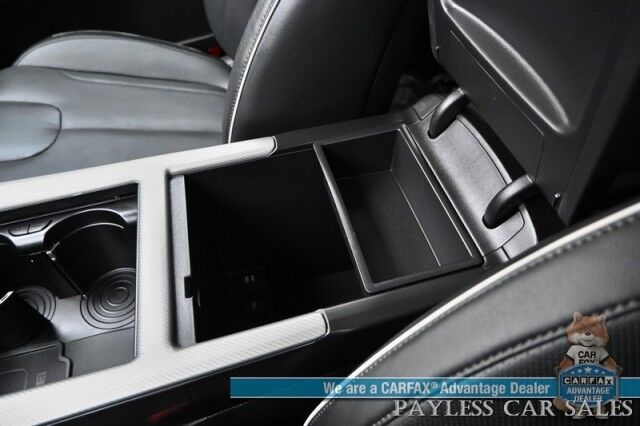 2025 Hyundai Palisade SEL / AWD / Auto Start / Power & Heated Leather Seats / Navigation / Adaptive Cruise / Lane Depart & Blind Spot / Back Up Camera / Rear Parking Sensors / 3rd Row / Seats 7 / Apple CarPlay & Android Auto / 1-Owner Anchorage AK