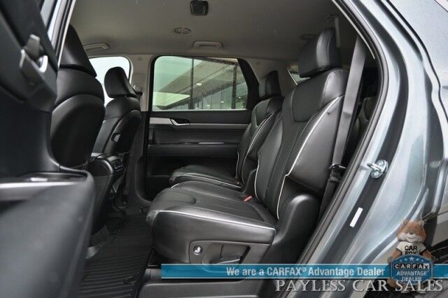 2025 Hyundai Palisade SEL / AWD / Auto Start / Power & Heated Leather Seats / Navigation / Adaptive Cruise / Lane Depart & Blind Spot / Back Up Camera / Rear Parking Sensors / 3rd Row / Seats 7 / Apple CarPlay & Android Auto / 1-Owner Anchorage AK