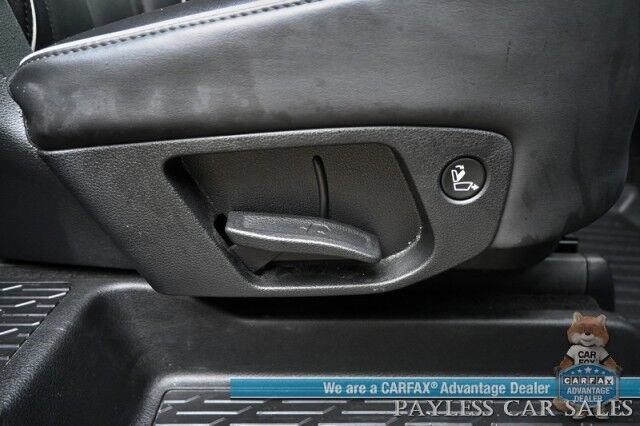 2025 Hyundai Palisade SEL / AWD / Auto Start / Power & Heated Leather Seats / Navigation / Adaptive Cruise / Lane Depart & Blind Spot / Back Up Camera / Rear Parking Sensors / 3rd Row / Seats 7 / Apple CarPlay & Android Auto / 1-Owner Anchorage AK