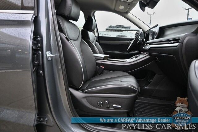 2025 Hyundai Palisade SEL / AWD / Auto Start / Power & Heated Leather Seats / Navigation / Adaptive Cruise / Lane Depart & Blind Spot / Back Up Camera / Rear Parking Sensors / 3rd Row / Seats 7 / Apple CarPlay & Android Auto / 1-Owner Anchorage AK